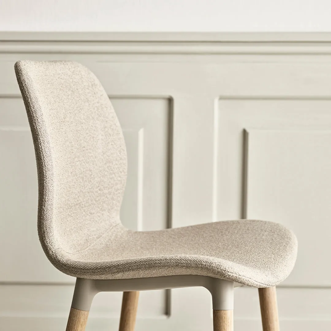 Seed Bar Chair - Upholstered - Oiled Oak Base