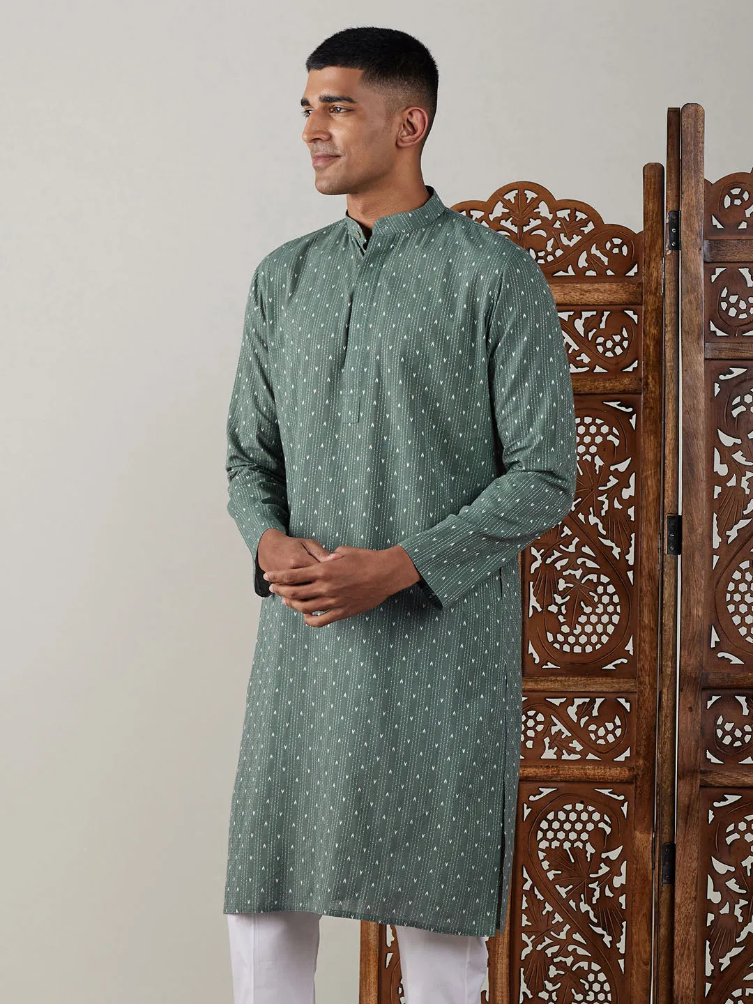 SHVAAS By VASTRAMAY Men's Green cotton Jacquard Kurta