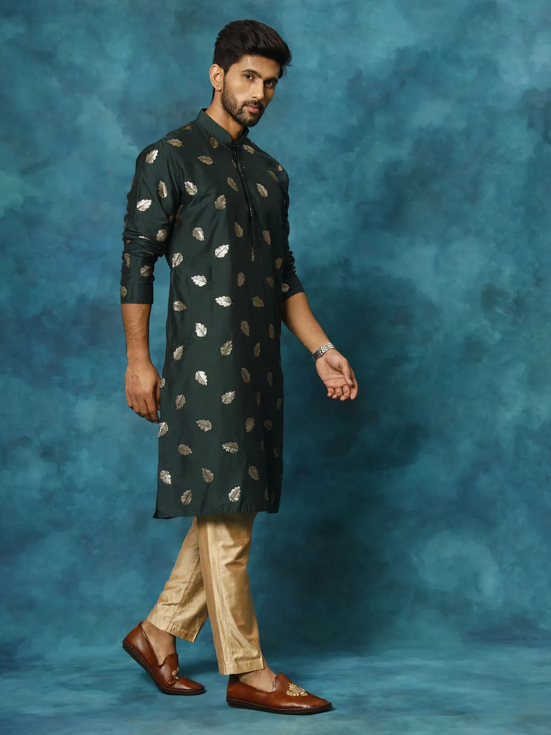 VASTRAMAY Green Leaf Kurta Pant Set