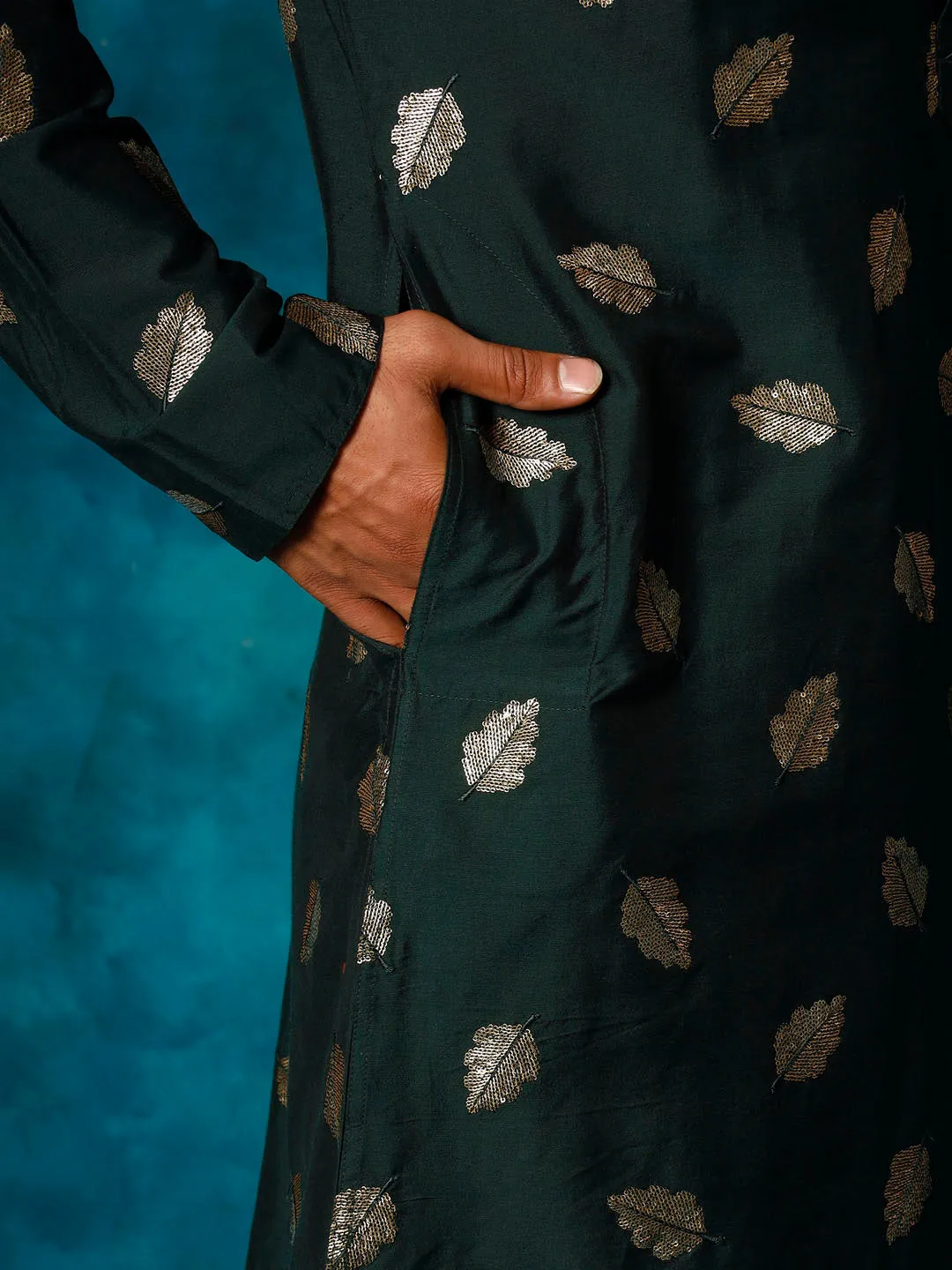 VASTRAMAY Green Leaf Kurta Pant Set